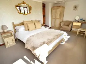 헤이즐 반 B&B