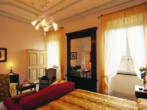 ปาลาซโซเลตี เรซิเดนซาเดโปกา