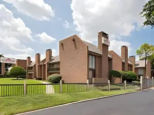 Hawthorn Extended Stay by Wyndham Richardson