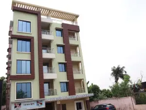 Staymaker Hotel Suraj - Only Indian Citizens Allowed