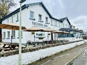 Tuckers Inn