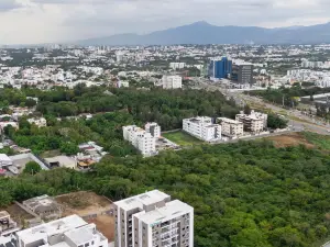 10Min Airport & Homs - Dream Stay - Pool & Gym