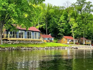 Stunning Lake View - Cabin 11