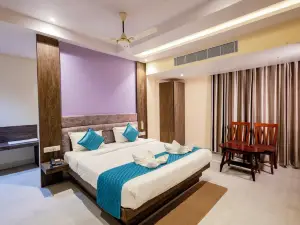 Hotel Serene Palace