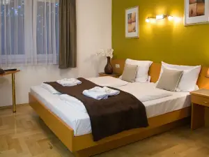 Garni Hotel Rödelheimer Hof - Eschborn