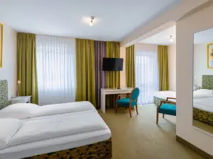 Alpha Hotel - Hermann von Salza