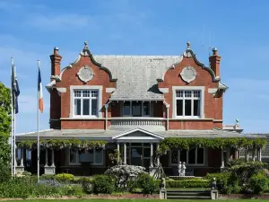 Bay City Motor Lodge