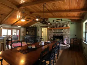Hemlock Lodge