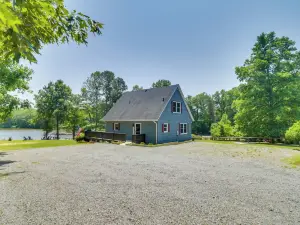 8 Mi to Historical Sites! Lake Anna Home with Dock