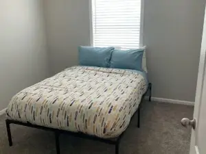 Charming 3-bedroom house with AC, WiFi in beautiful Lander