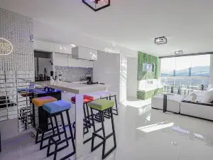 Luxury Modern Condo with The Andes Mountains View