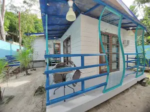 Ferellee Beach Front Inn