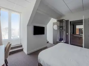 沙特爾中心康鉑飯店