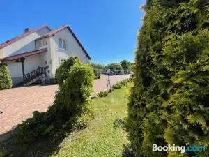 Villa Regina - Spokojna Okolica - 100 metrów od Lasu - Blisko Szpitala