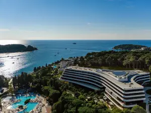 Lone Hotel by Maistra Collection