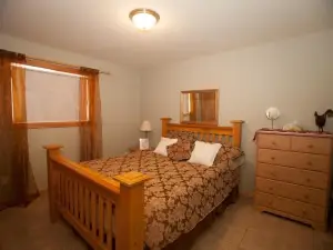 Creekview Court by Apex Accommodations