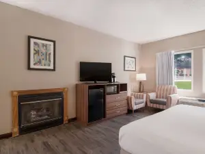 SureStay Hotel by Best Western Helen Downtown