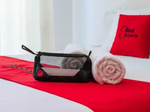 RedDoorz @ Jalan Padat Karya Prabumulih