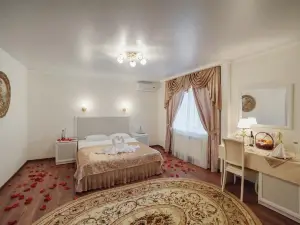 Venetsiya Hotel