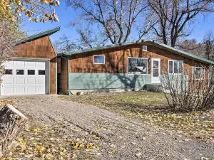 Cozy Choteau Home w/ Fire Pit, Grill, Yard!