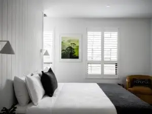 Vale 194 - Luxury Accommodation in McLaren Vale - 5 Holiday Homes with King Size Beds