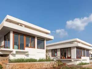 StayVista at Sunset on the Lake