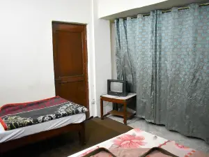 A-One Hotel