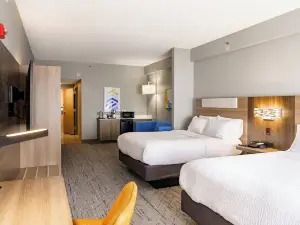 Holiday Inn Express & Suites Raleigh SW NC State