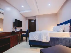 White stones hotel