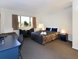 Arena Motel
