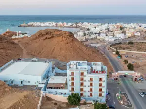 Al Ayjah Plaza Hotel