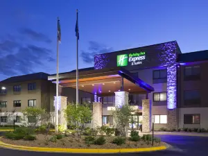 Holiday Inn Express & Suites Minneapolis – West End