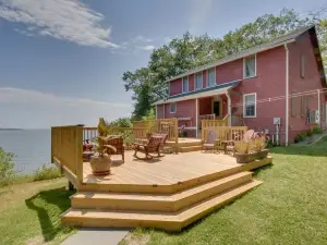 Rustic Cliff-top Cabin at the Tip of Lake Champlain's Barney Point