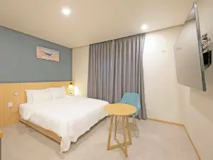 Hotel Leo Changwon Palyong Branch