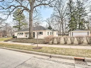 Home w/ Office + Yard: 25 Mi to Downtown Chicago!