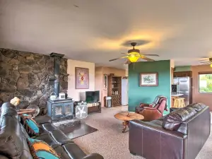 Peaceful Ranch Cabin, 3 Mi to Becker Lake!
