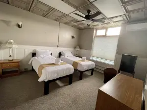 Nashwauk Lodging - Hostel