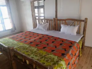 Tembo Safari Lodge