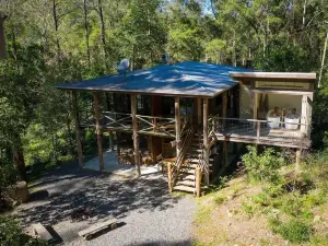 Carawirry Forest Escape