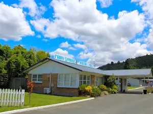 Fairy Springs Motel