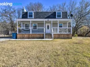 Bright Brownwood Home with on-Site River Access!