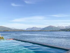 Beautiful Home in Skodje with Outdoor Swimming Pool, Jacuzzi and Sauna