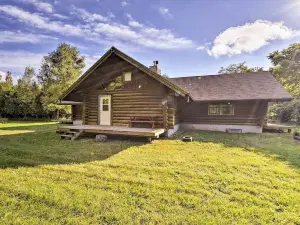 Valders Log Home Near Eea Air Show and Sheboygan!
