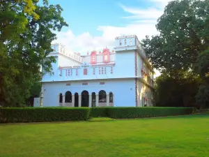 Hotel Bijay Niwas Palace
