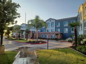 Spark by Hilton Redlands