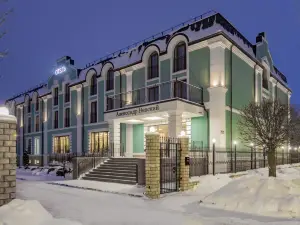 Aleksandr Nevskiy Hotel