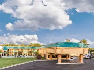 福賽斯凱藝酒店，近喬治亞州公共安全培訓中心