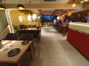 OYO 35990 Hotel Ananda