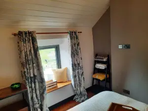 Longstone Bed & Breakfast