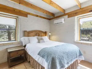 Adobe Vista - Cozy and inviting, spectacular view!